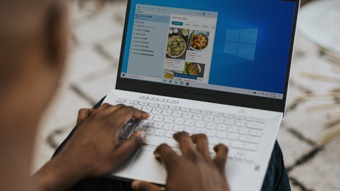 Person looking at recipes on a Windows 11 laptop